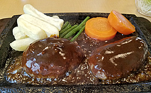 炭焼ハンバーグのお店「パピオット」