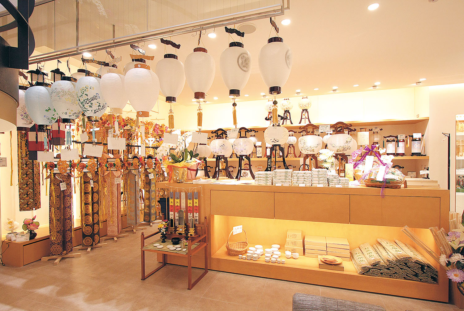 株式会社田中仏具店　豊川本店